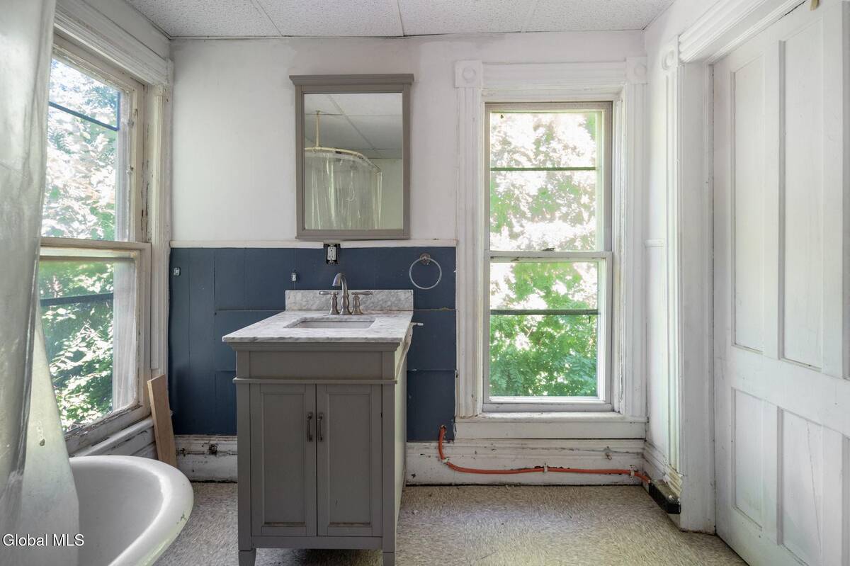 #39 photo, 48 Center Street, Fonda , NY 12068