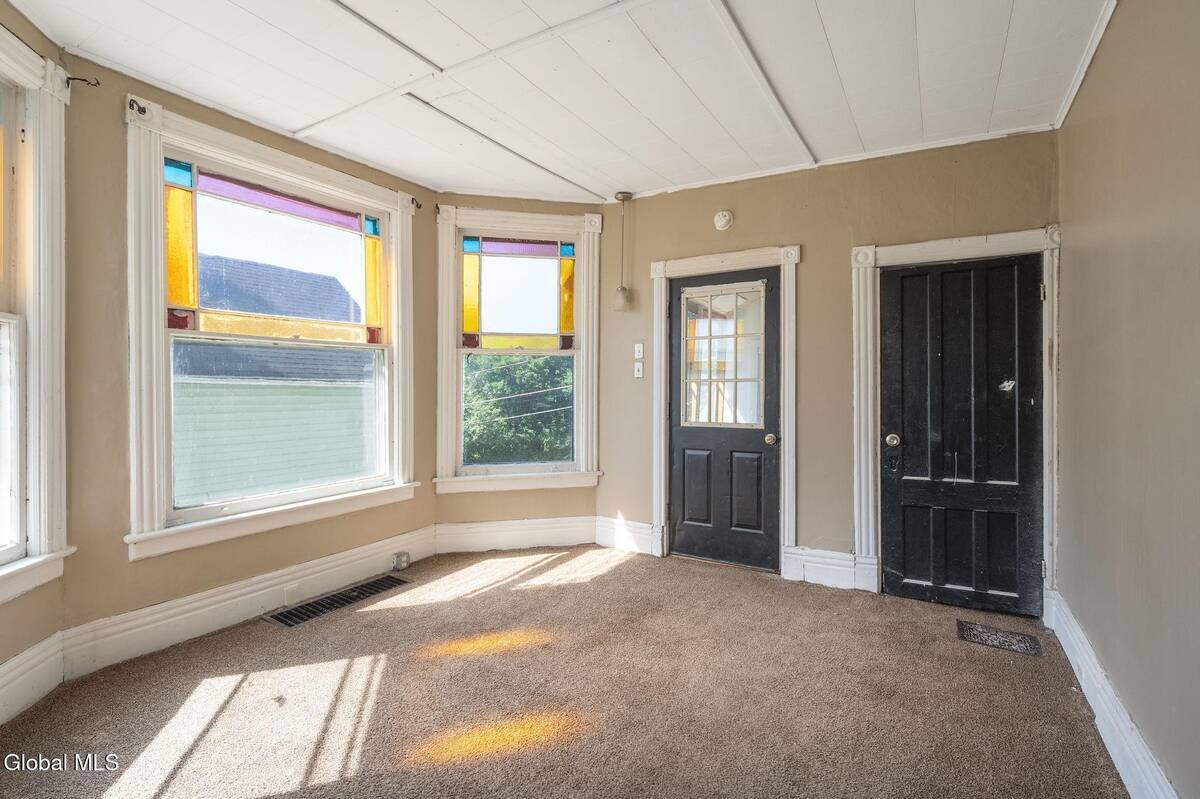 #9 photo, 48 Center Street, Fonda , NY 12068