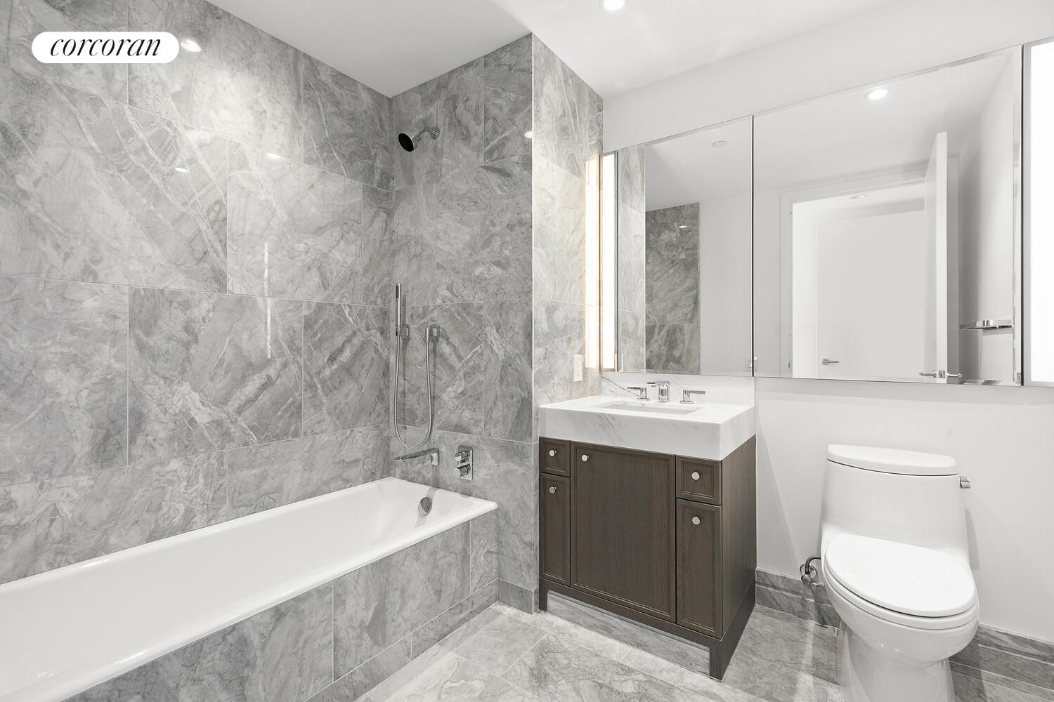 #10 photo, New York City, マンハッタン Lincoln Square , NY 10069