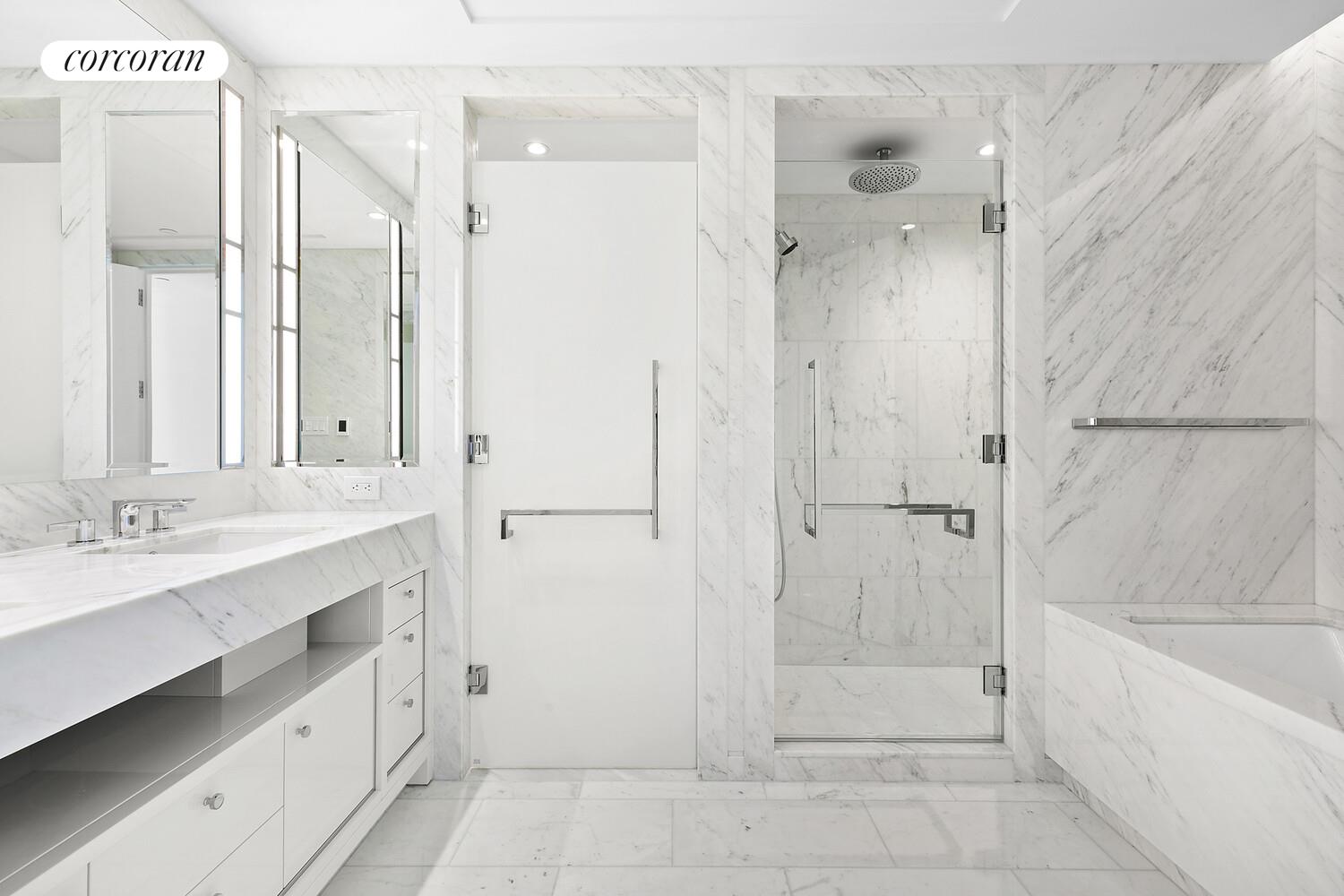 #8 photo, New York City, マンハッタン Lincoln Square , NY 10069