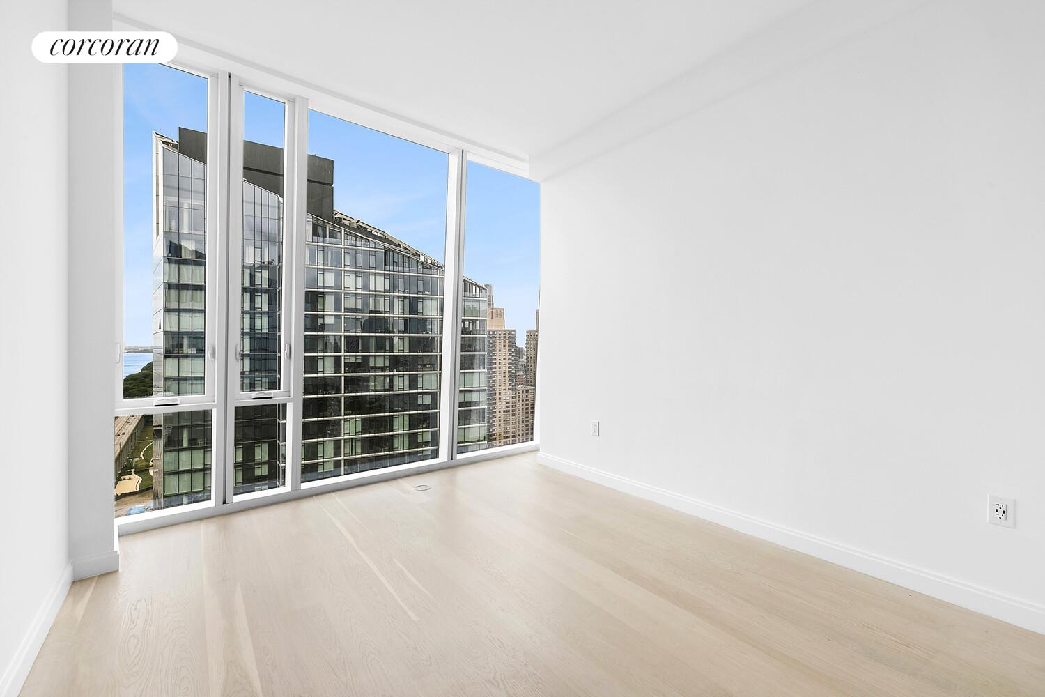 #9 photo, New York City, マンハッタン Lincoln Square , NY 10069