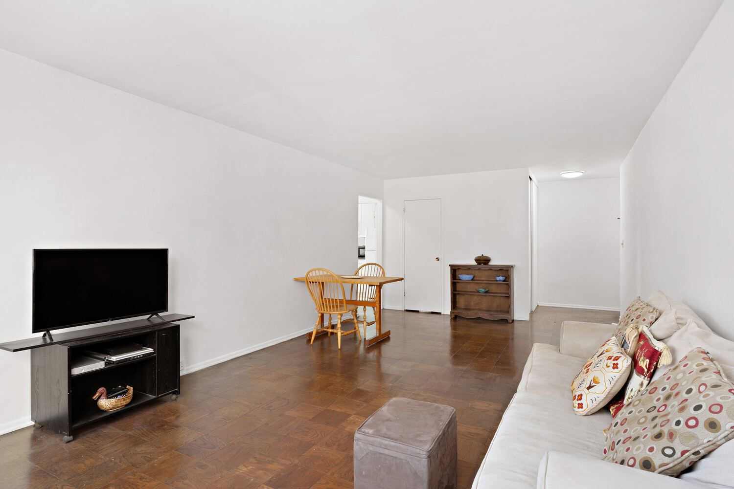 #3 photo, 225 E 36TH Street, マンハッタン Murray Hill , NY 10016