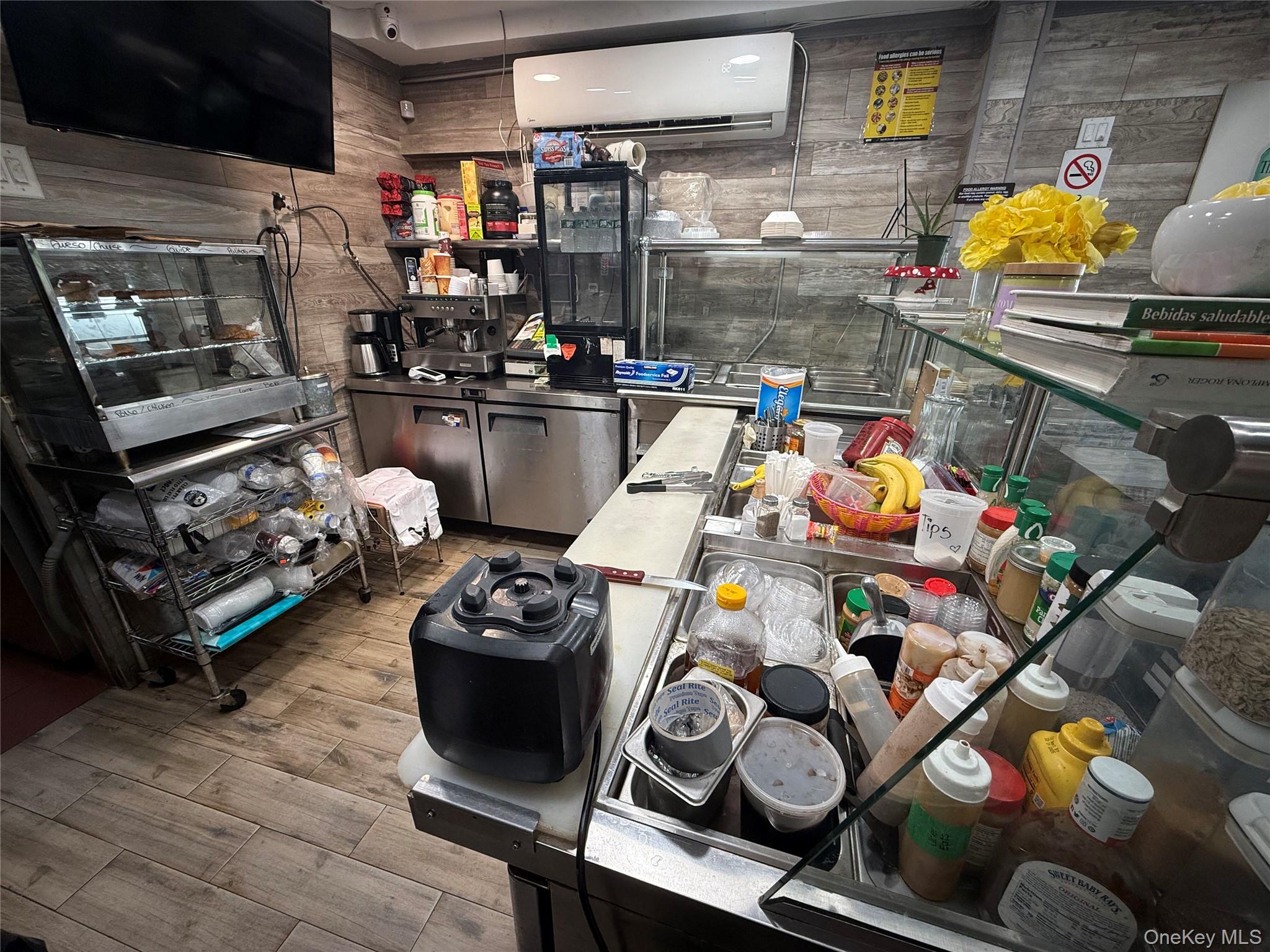 #4 photo, 113 E 184th Street, ブロンクス区 Bronx , NY 10468