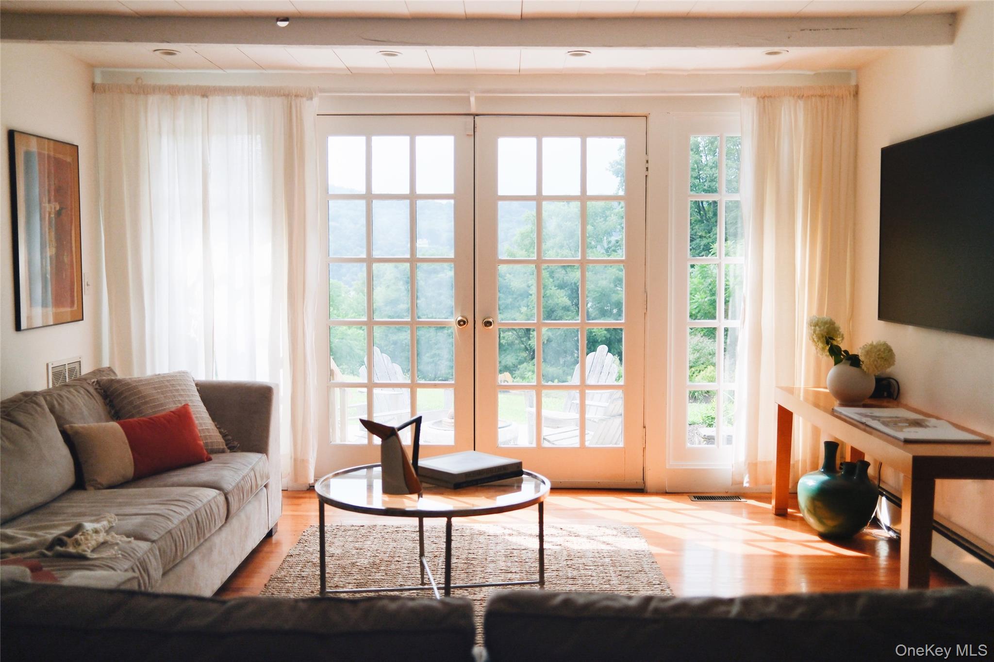 #11 photo, 26 CURRY Lane, Hyde Park , NY 12538