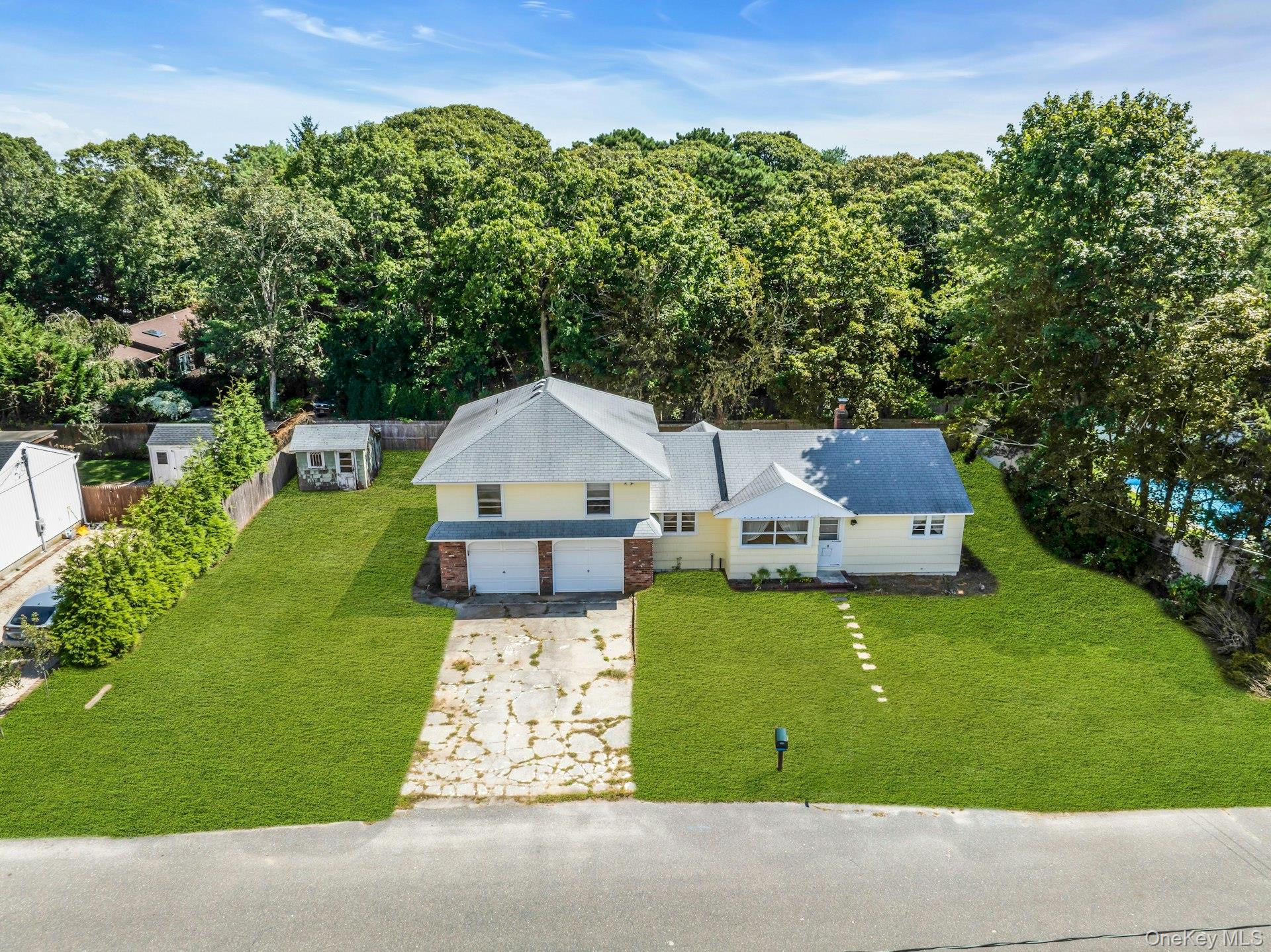 #2 photo, 8 N Westbury Road, サフォーク郡 Hampton Bays , NY 11946