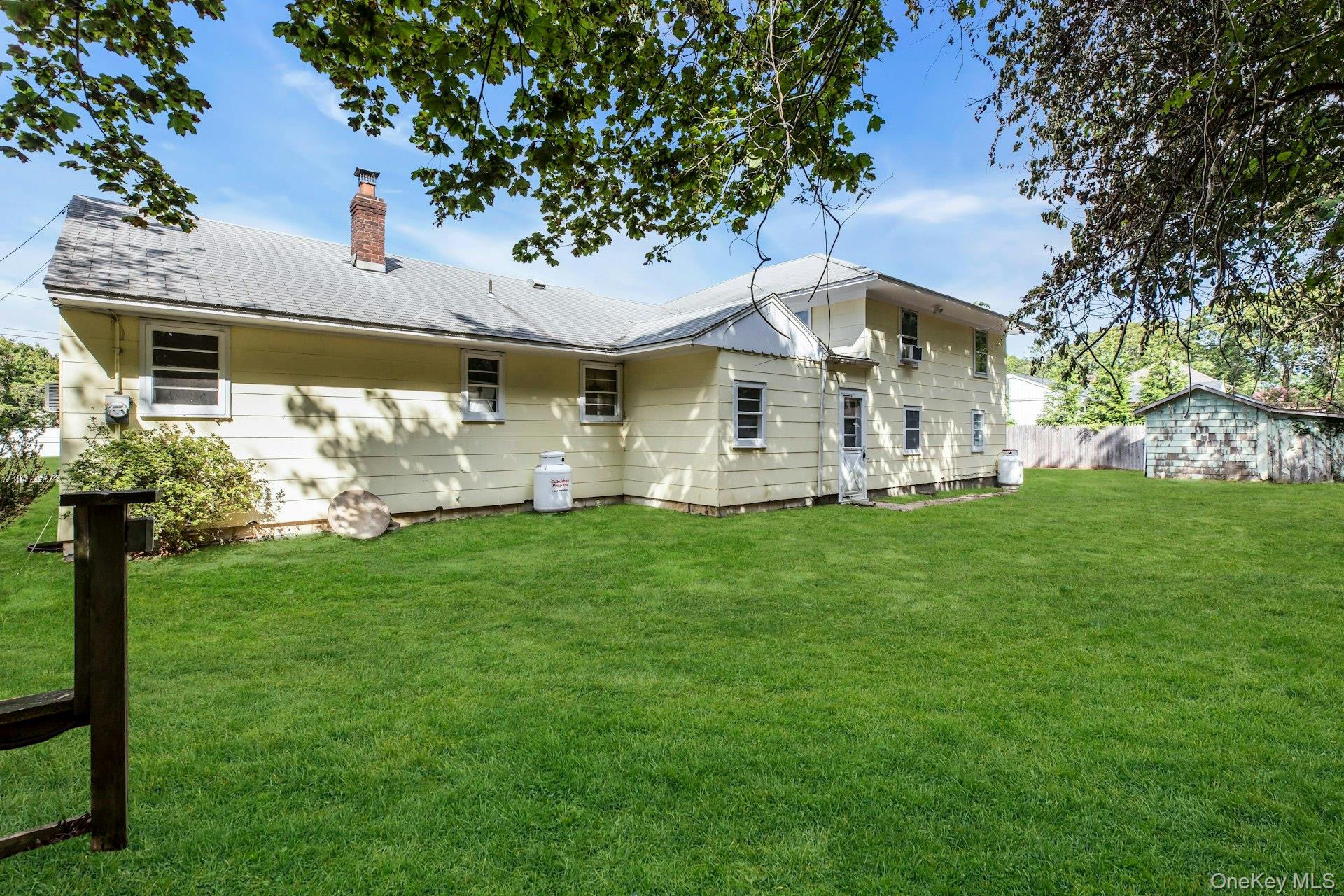 #20 photo, 8 N Westbury Road, サフォーク郡 Hampton Bays , NY 11946