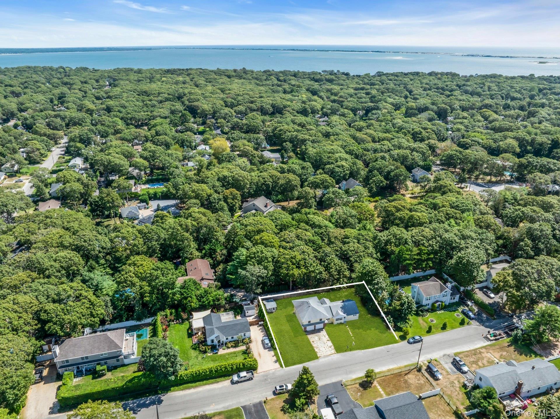 #4 photo, 8 N Westbury Road, サフォーク郡 Hampton Bays , NY 11946