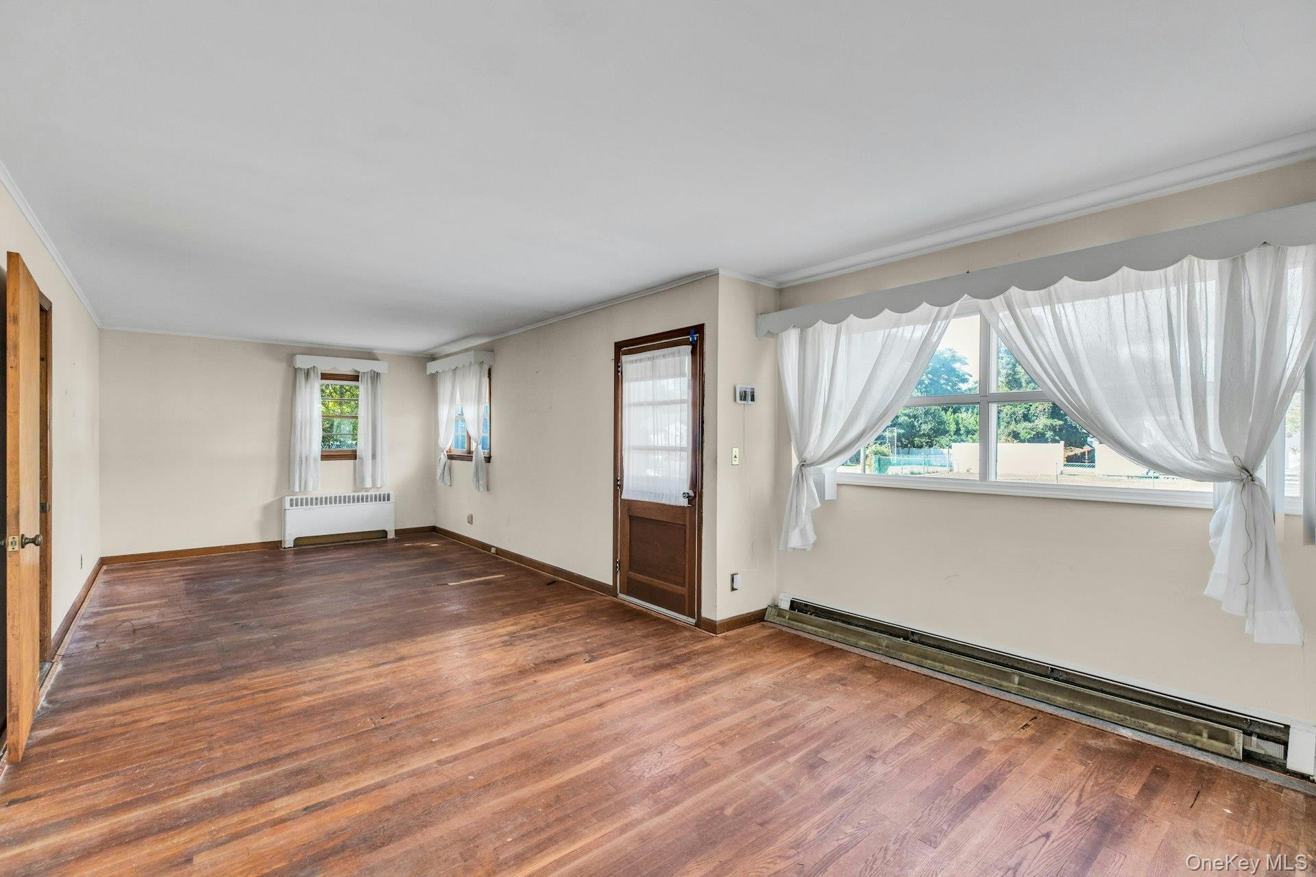 #5 photo, 8 N Westbury Road, サフォーク郡 Hampton Bays , NY 11946