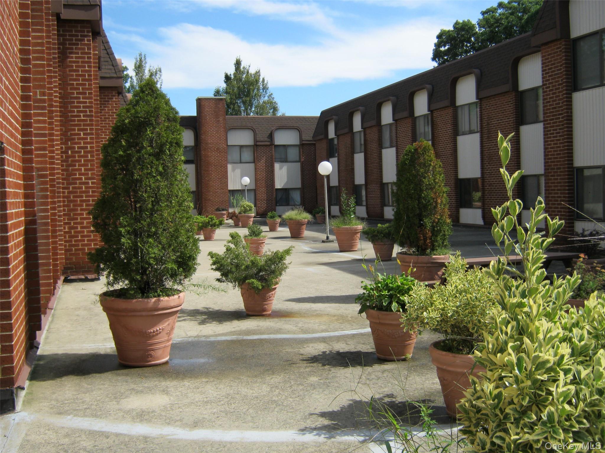 #3 photo, 737 Chestnut Street, ナッソー郡 Cedarhurst , NY 11516