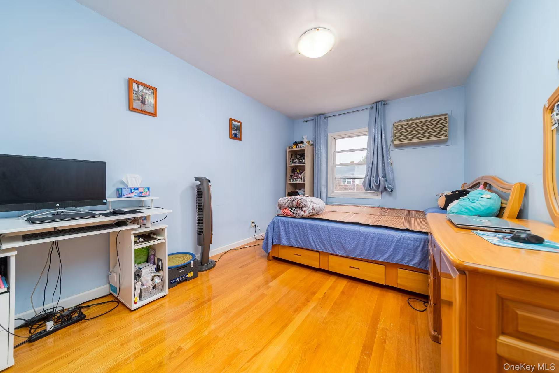 #11 photo, 166-61 17th Road, クイーンズ区 Whitestone , NY 11357