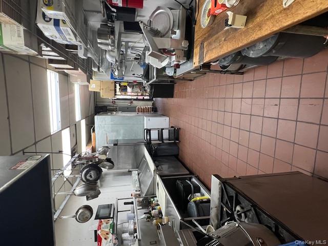 #2 photo, 719 Hawkins, サフォーク郡 Lake Ronkonkoma , NY 11779