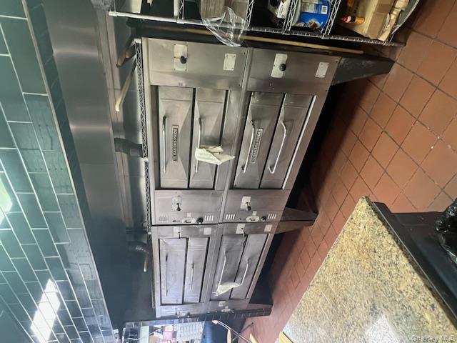 #7 photo, 719 Hawkins, サフォーク郡 Lake Ronkonkoma , NY 11779