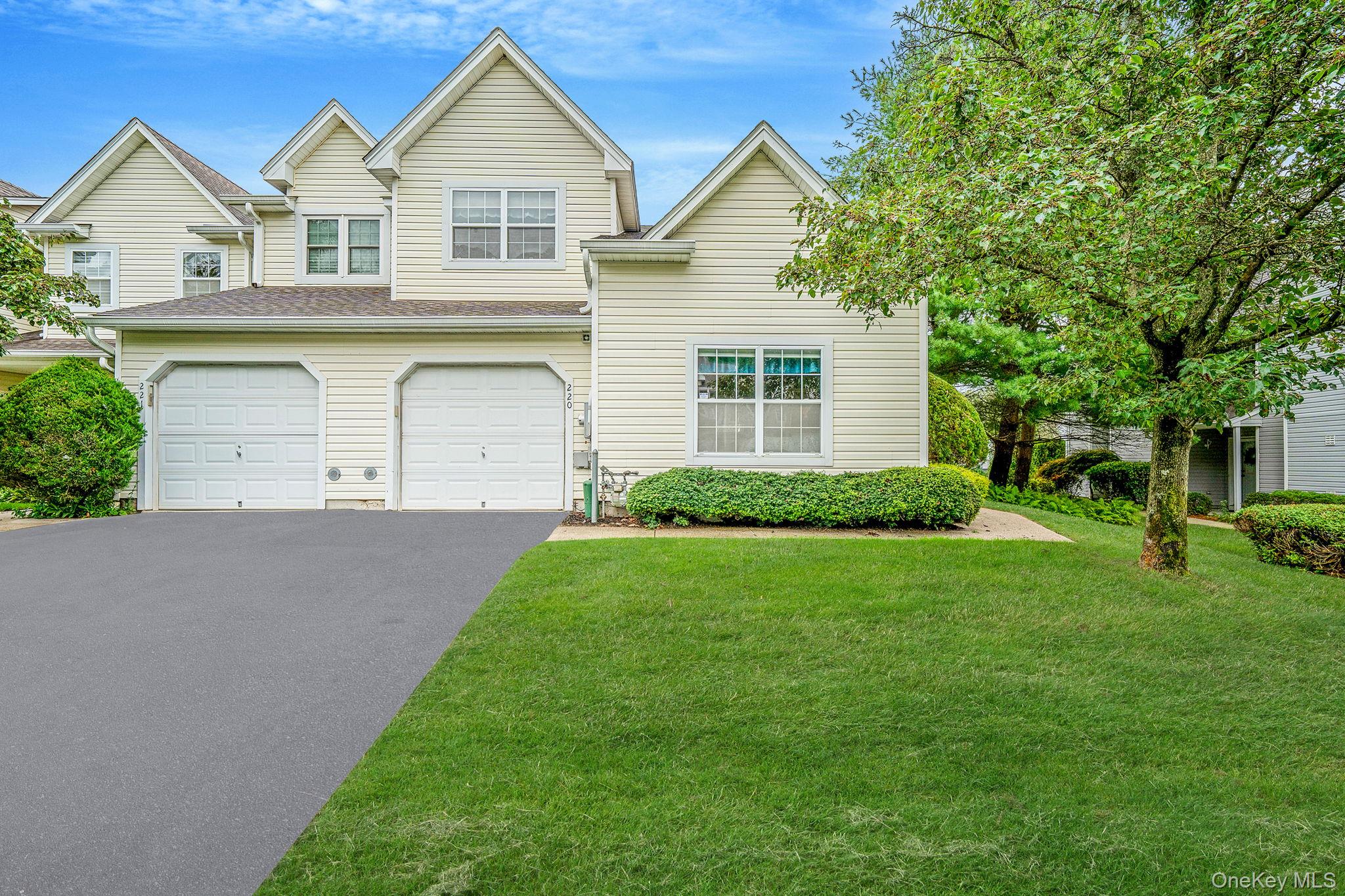 #1 photo, 220 Erik Drive, 东长岛 East Setauket , NY 11733