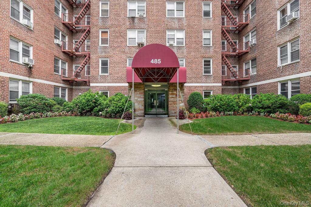#16 photo, 485 Bronx River Road, Yonkers , NY 10704