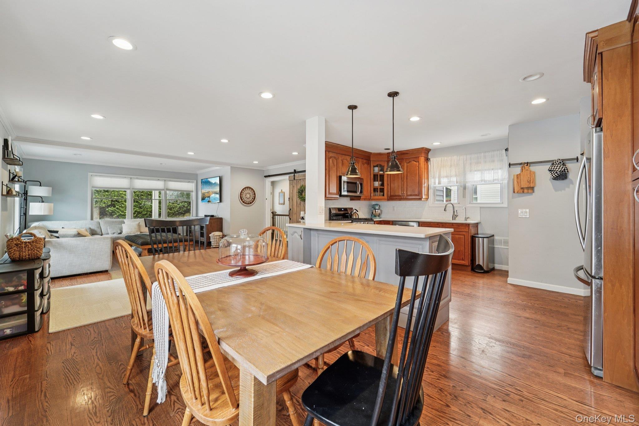 #13 photo, 74 Lincoln Avenue, Pearl River , NY 10965