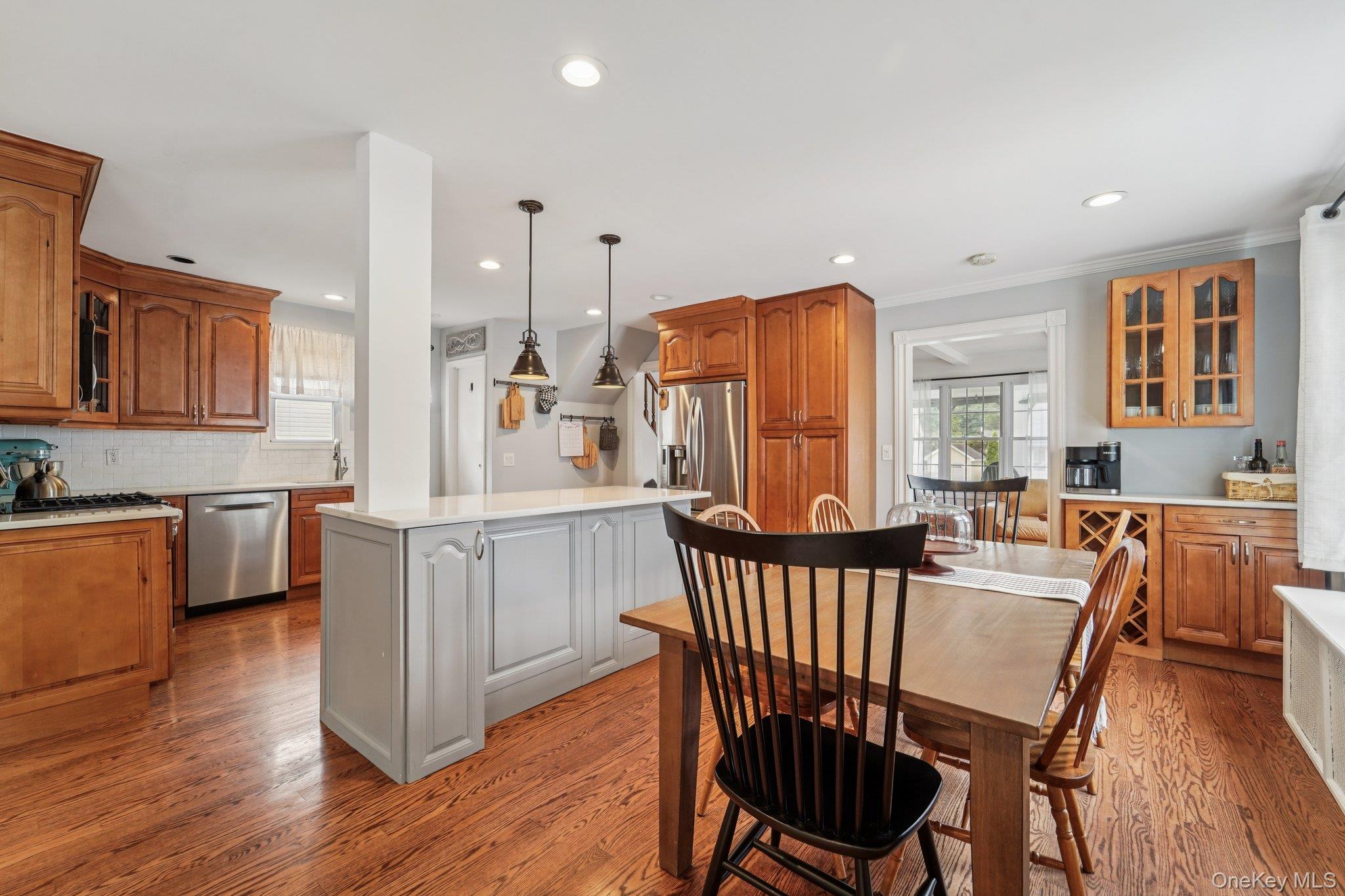 #15 photo, 74 Lincoln Avenue, Pearl River , NY 10965