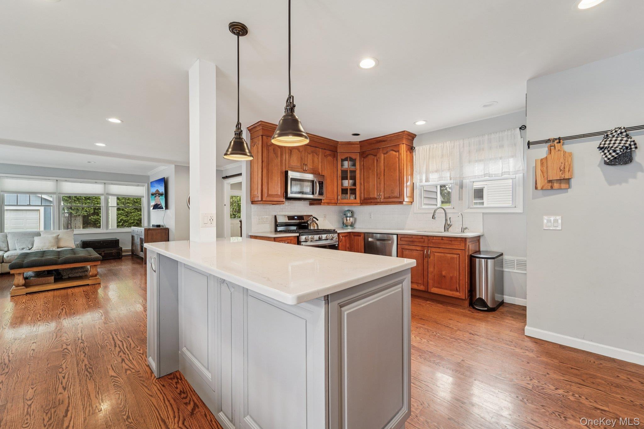 #16 photo, 74 Lincoln Avenue, Pearl River , NY 10965