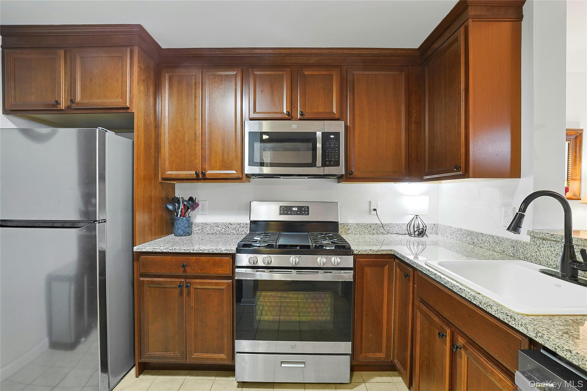 #9 photo, 1320 Round Pointe Drive, Haverstraw , NY 10927