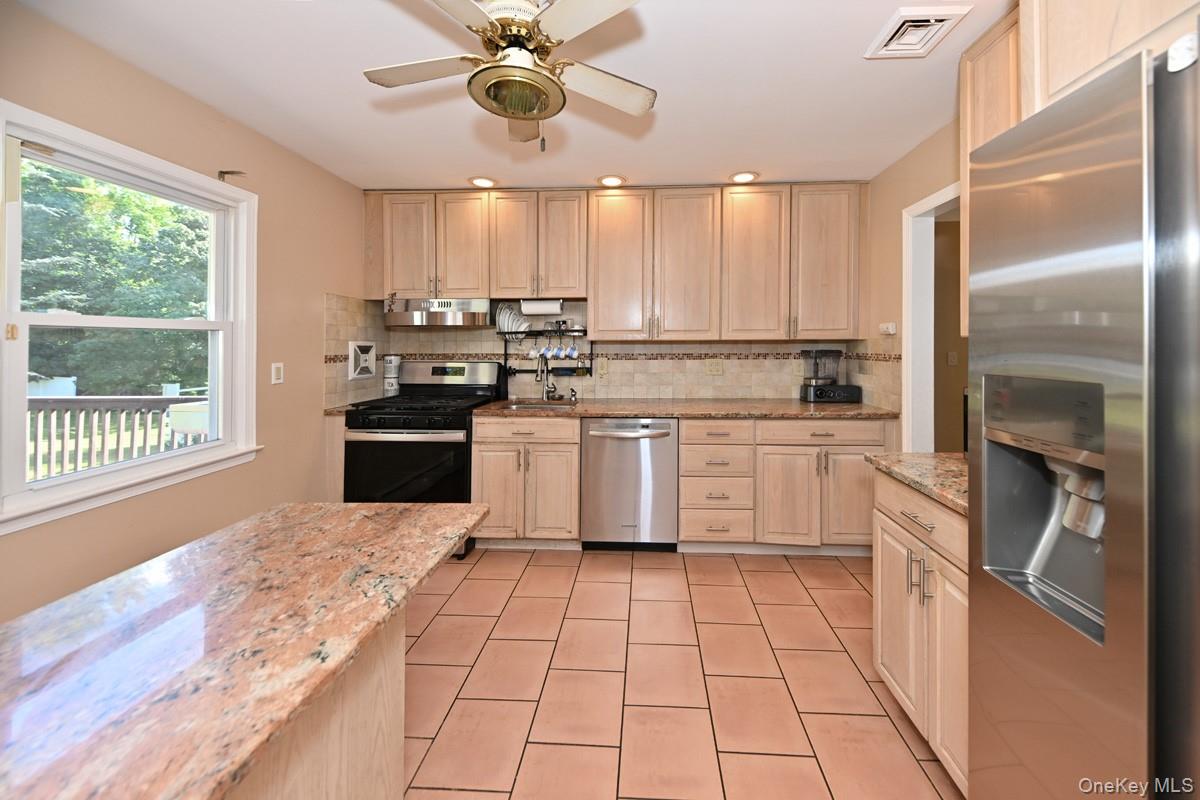 #8 photo, 55 Montebello Road, Montebello , NY 10901