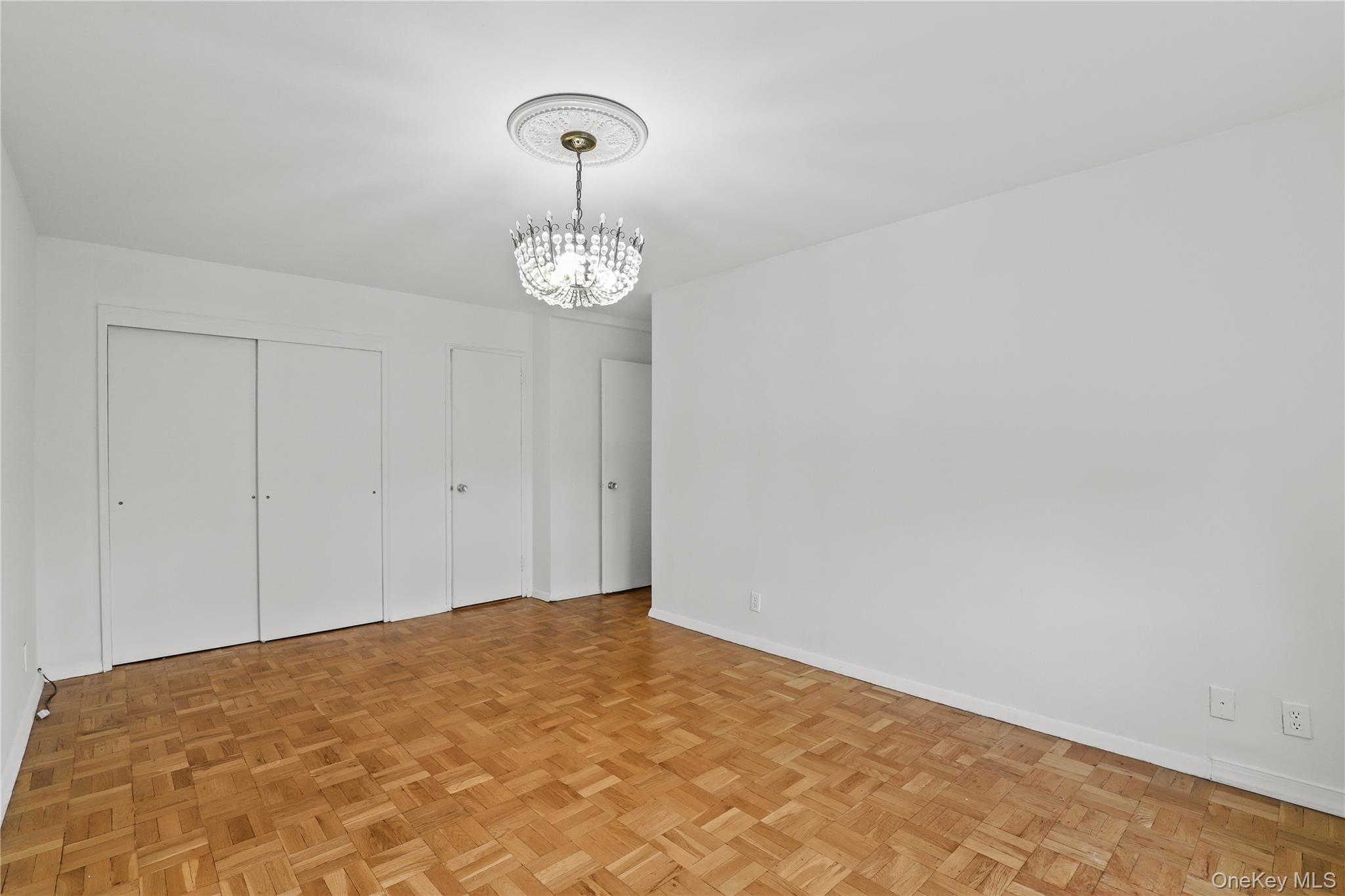 #16 photo, 266 Pelham Road, New Rochelle , NY 10805