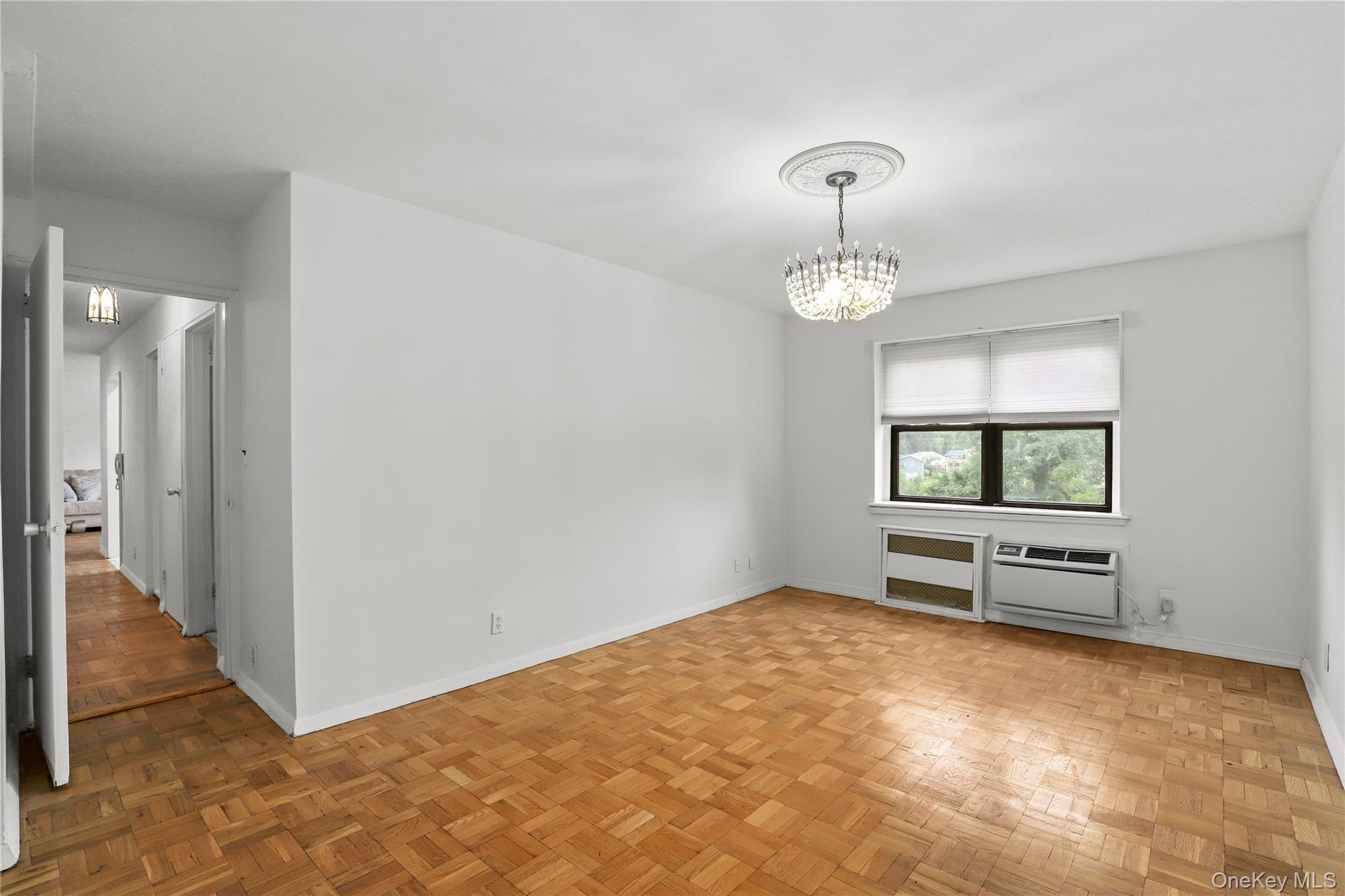 #17 photo, 266 Pelham Road, New Rochelle , NY 10805