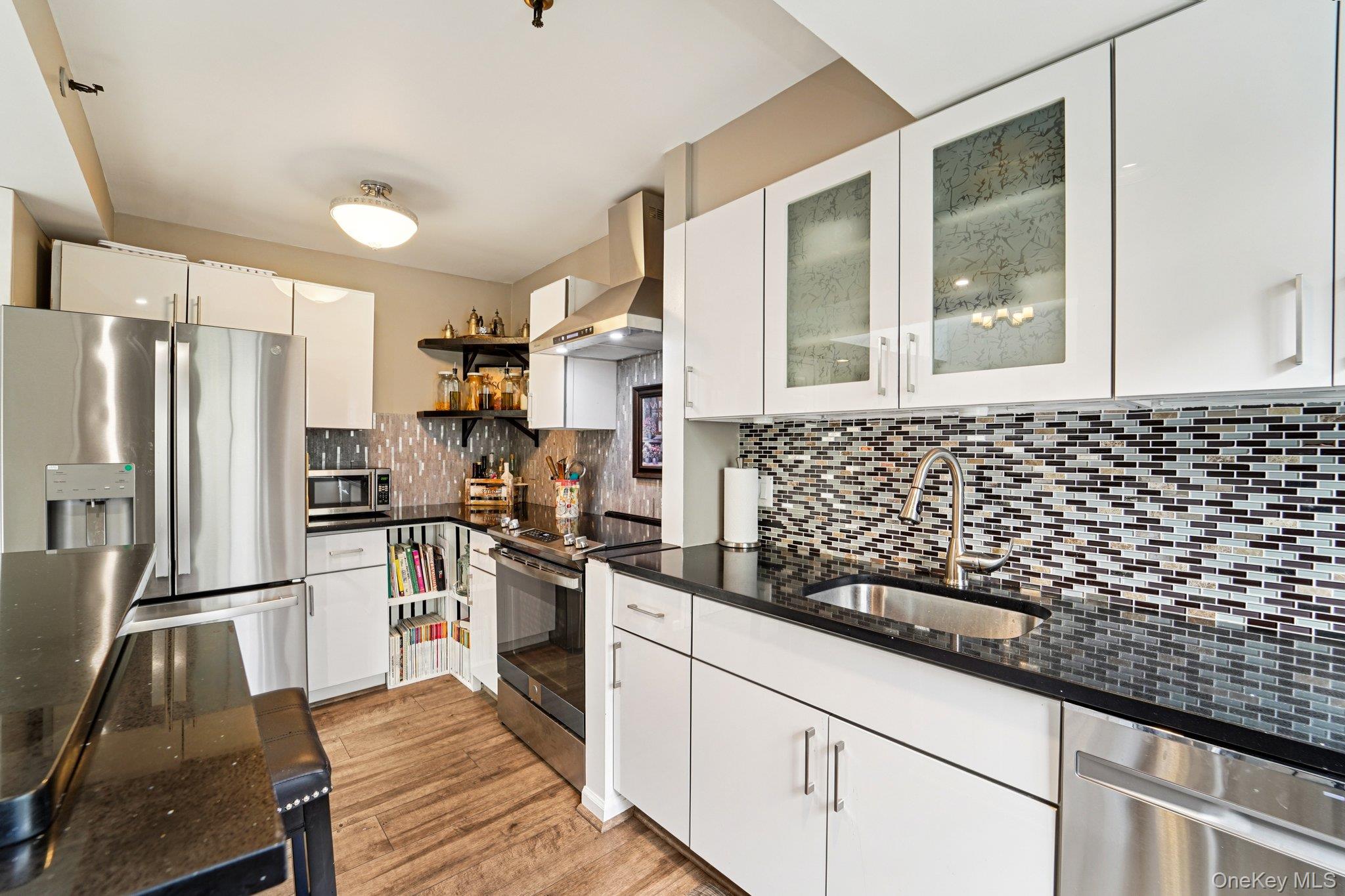 #8 photo, 15 Greenridge Avenue, White Plains , NY 10605