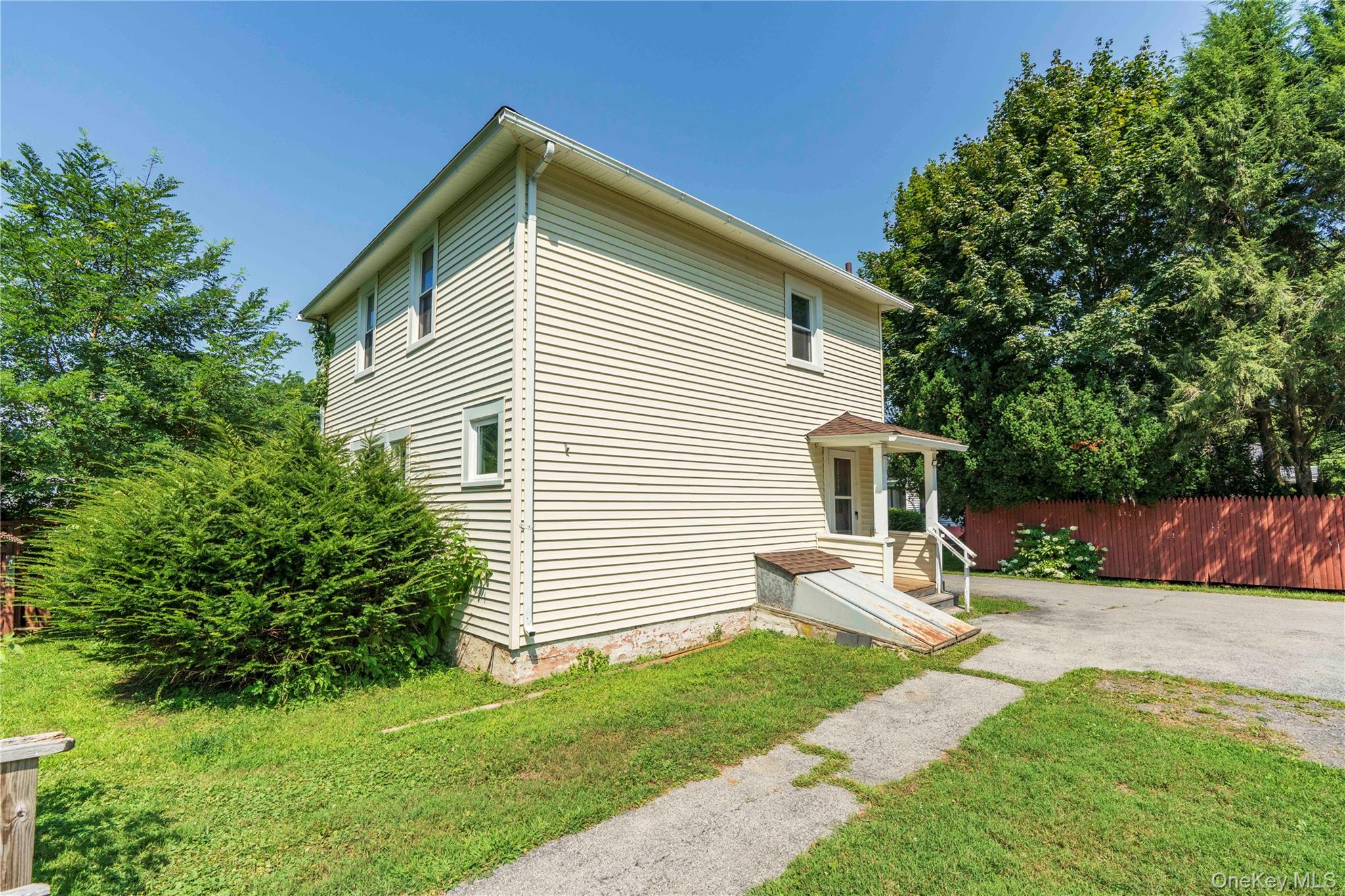 #6 photo, 7316-7318 S Broadway, Red Hook , NY 12571