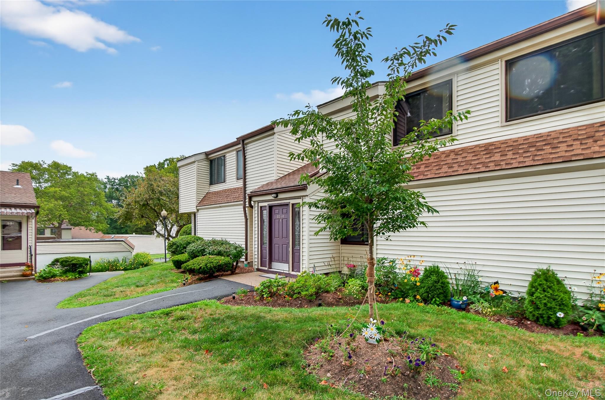 #4 photo, 41 Jefferson Oval, Yorktown Heights , NY 10598