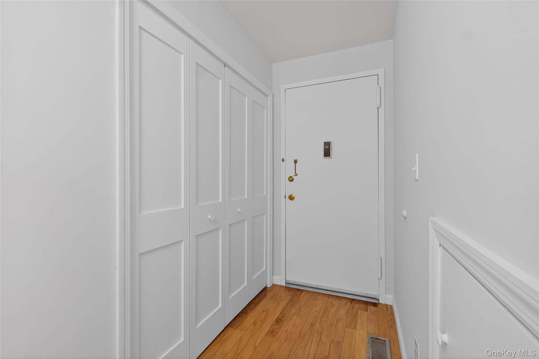 #5 photo, 41 Jefferson Oval, Yorktown Heights , NY 10598