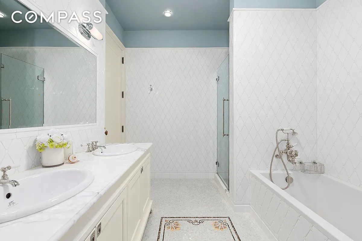 #11 photo, 1 Central Park S, マンハッタン Central Park South , NY 10019