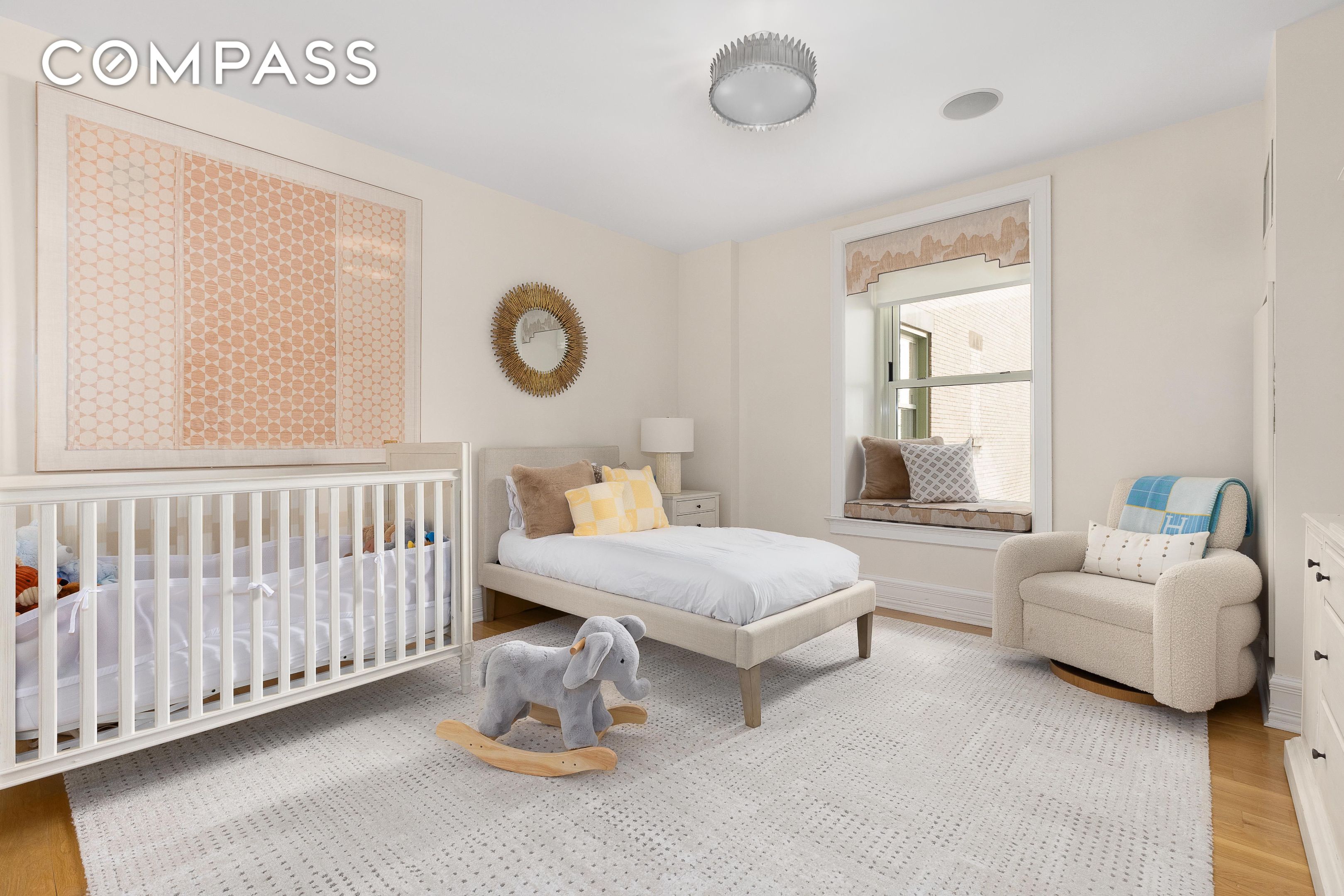 #12 photo, 1 Central Park S, マンハッタン Central Park South , NY 10019