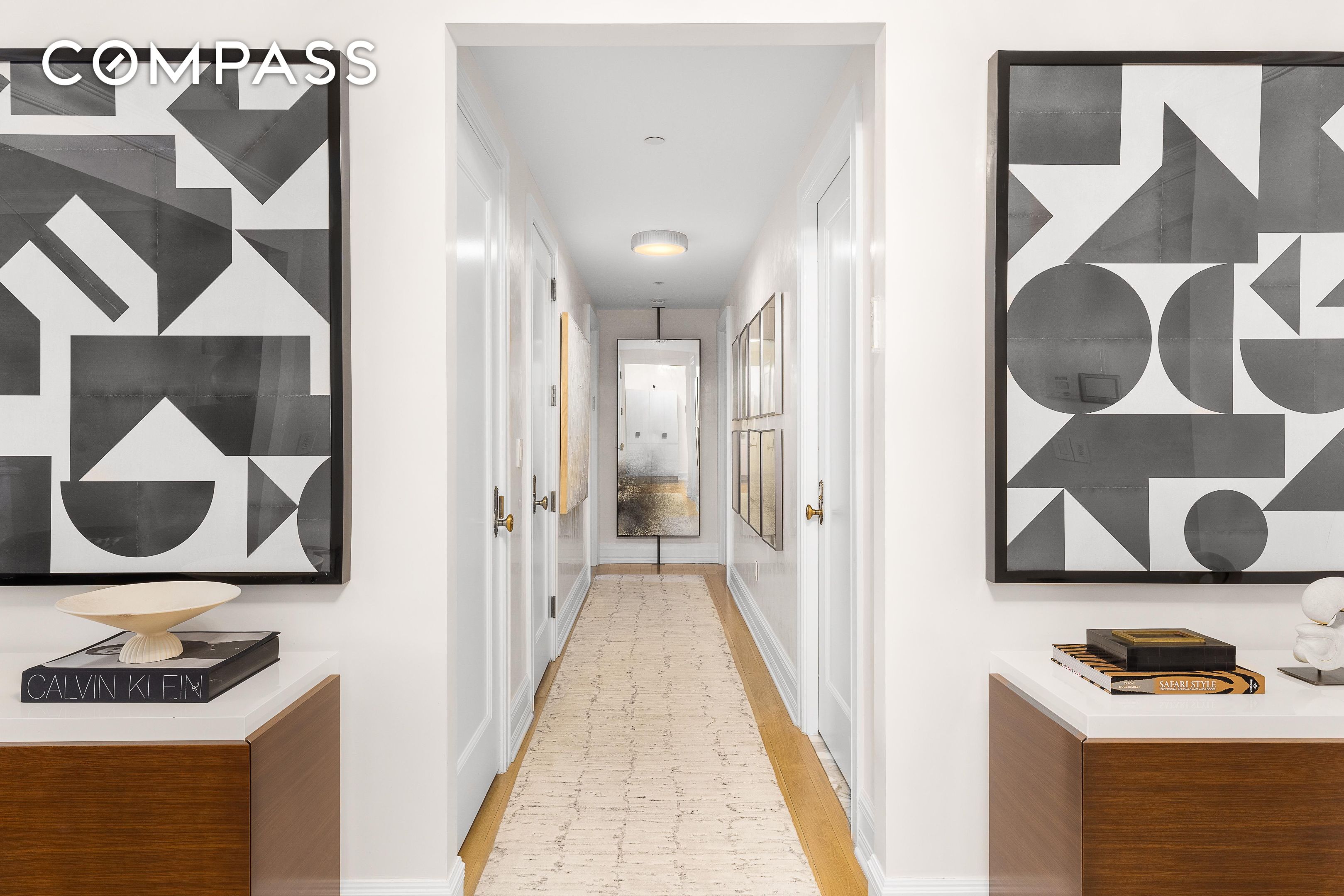 #13 photo, 1 Central Park S, マンハッタン Central Park South , NY 10019