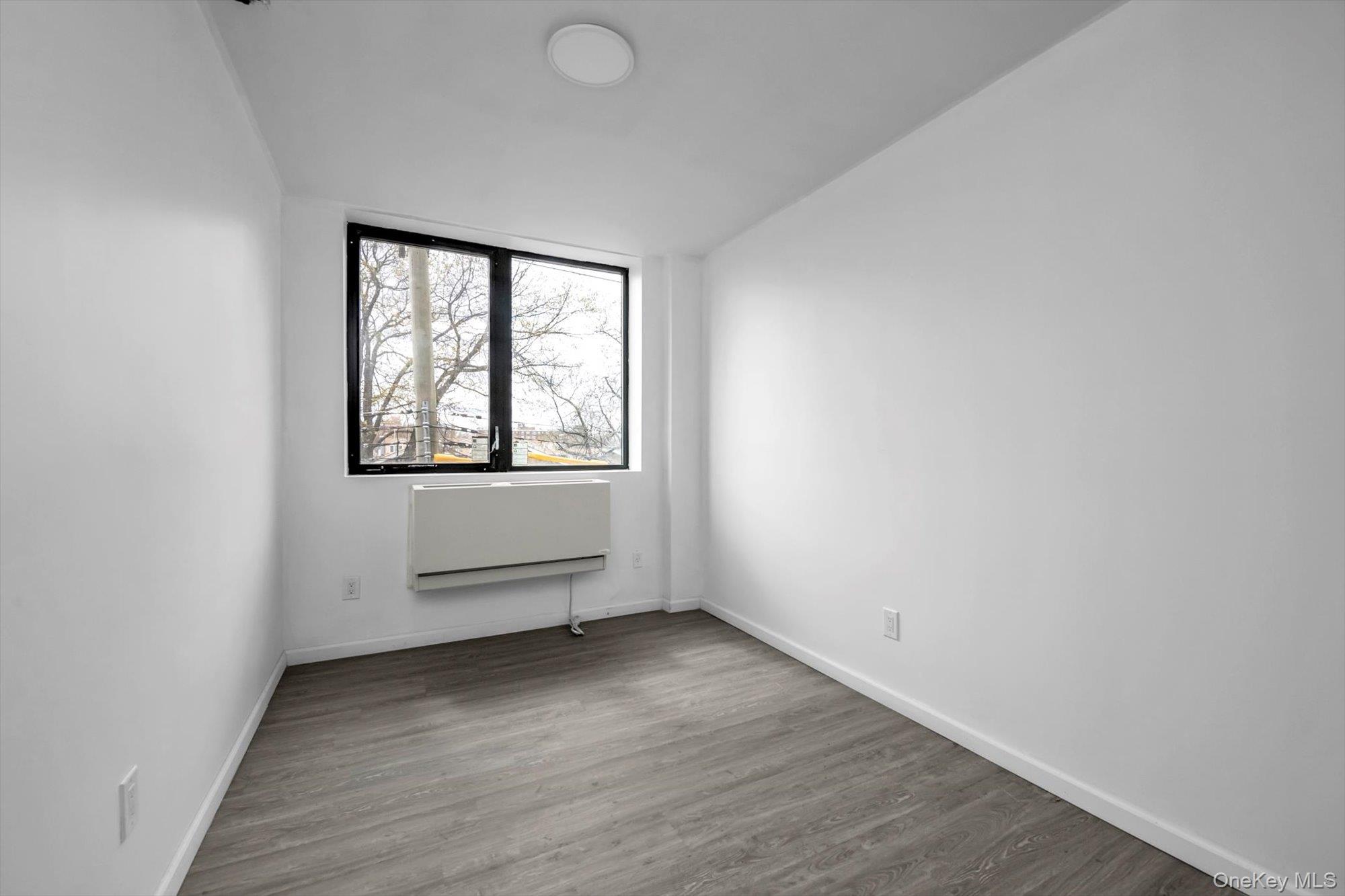 #17 photo, 106-29 Guy R Brewer Boulevard, クイーンズ区 Jamaica , NY 11433