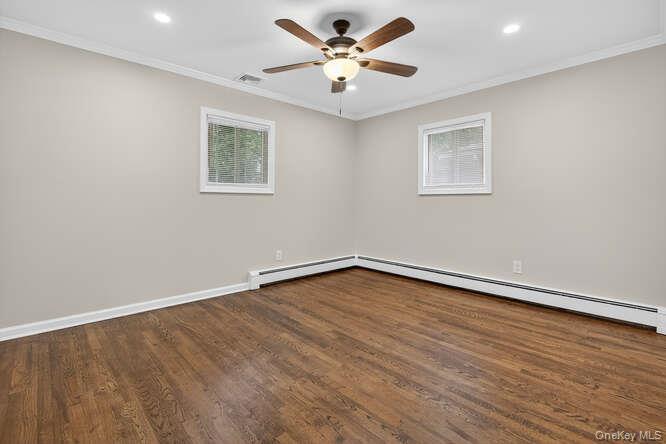 #15 photo, 39 YENNICOCK, Port Washington , NY 11050