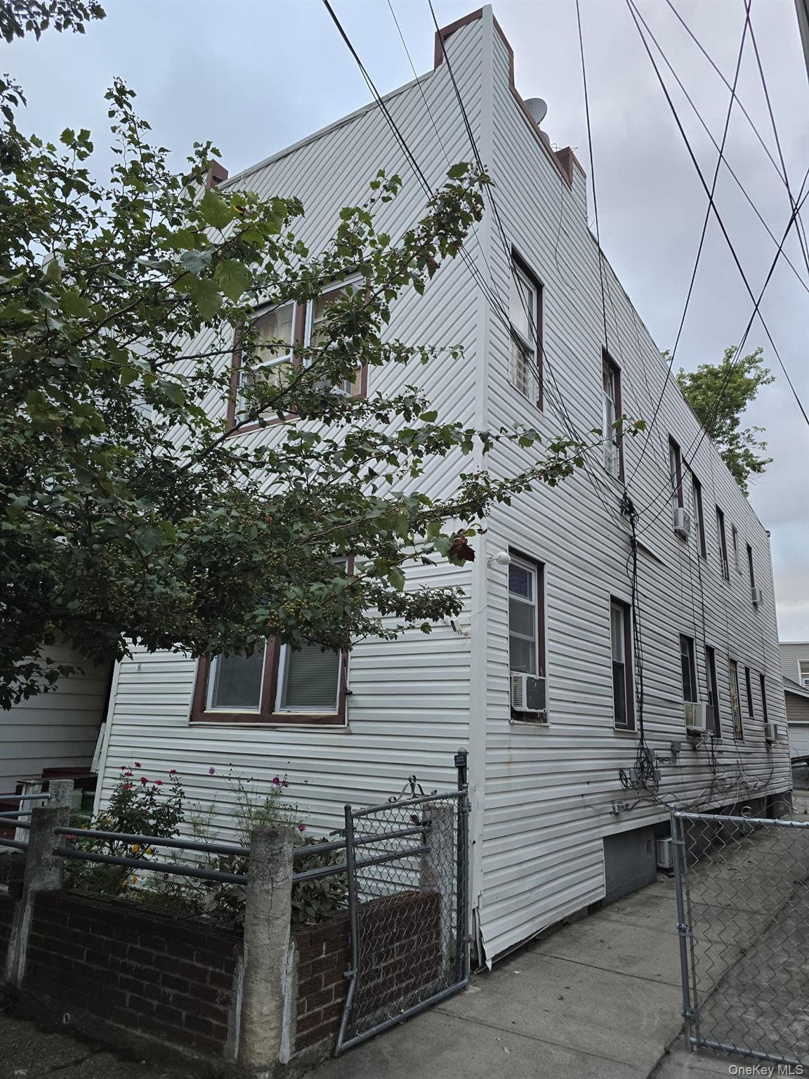 #1 photo, 10913 127th Street, クイーンズ区 Richmond Hill S. , NY 11420