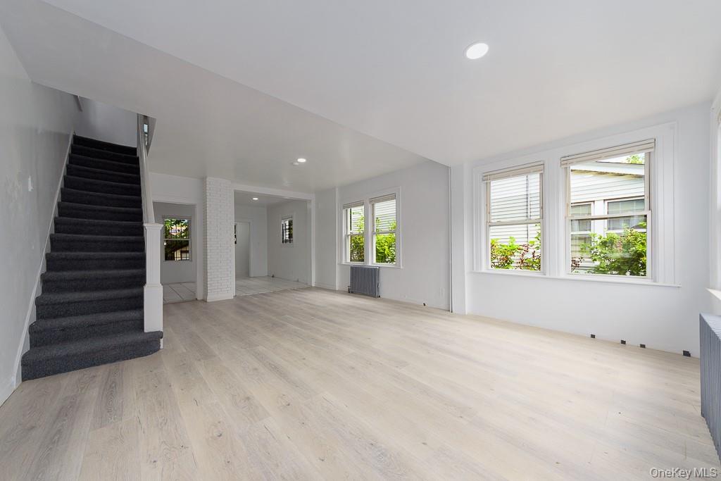 #2 photo, 12251 Grayson Street, クイーンズ区 Springfield Gardens , NY 11413