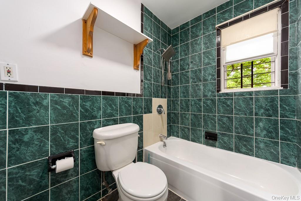 #9 photo, 12251 Grayson Street, クイーンズ区 Springfield Gardens , NY 11413