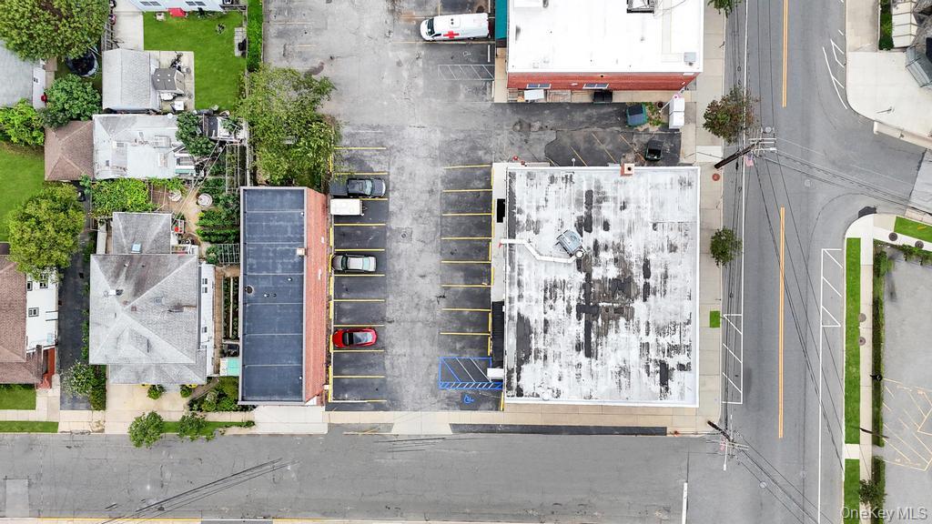 #3 photo, 185 Willis Avenue, ナッソー郡 Mineola , NY 11501