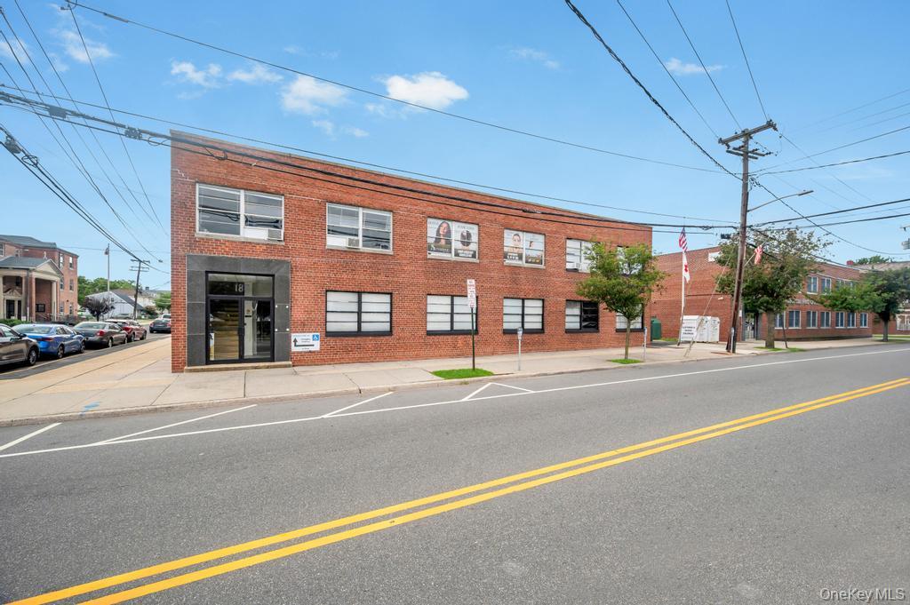 #4 photo, 185 Willis Avenue, ナッソー郡 Mineola , NY 11501