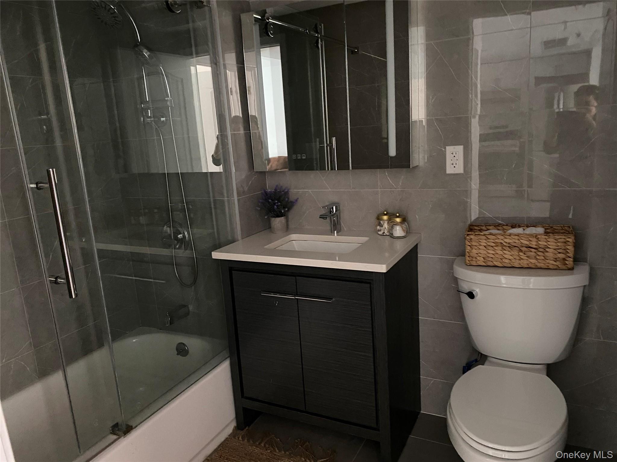 #10 photo, 6518 Austin Street, クイーンズ区 Rego Park , NY 11374