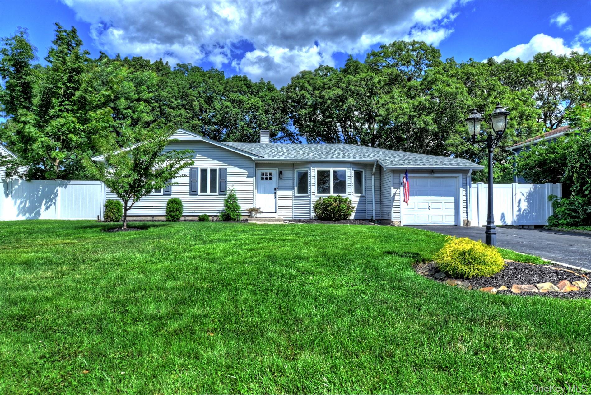 #1 photo, 135 Cirrus Road, Holbrook , NY 11741
