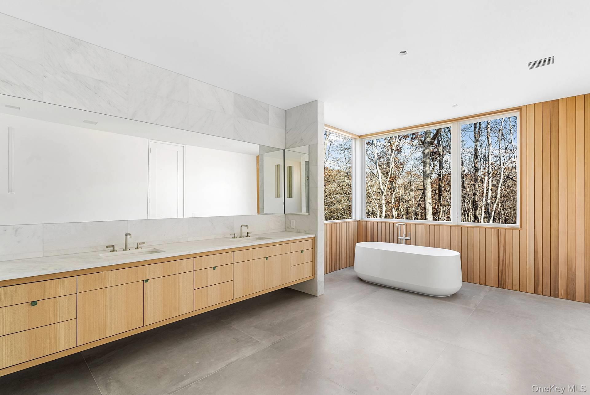 #8 photo, 16 Arbor Path, Amagansett , NY 11930