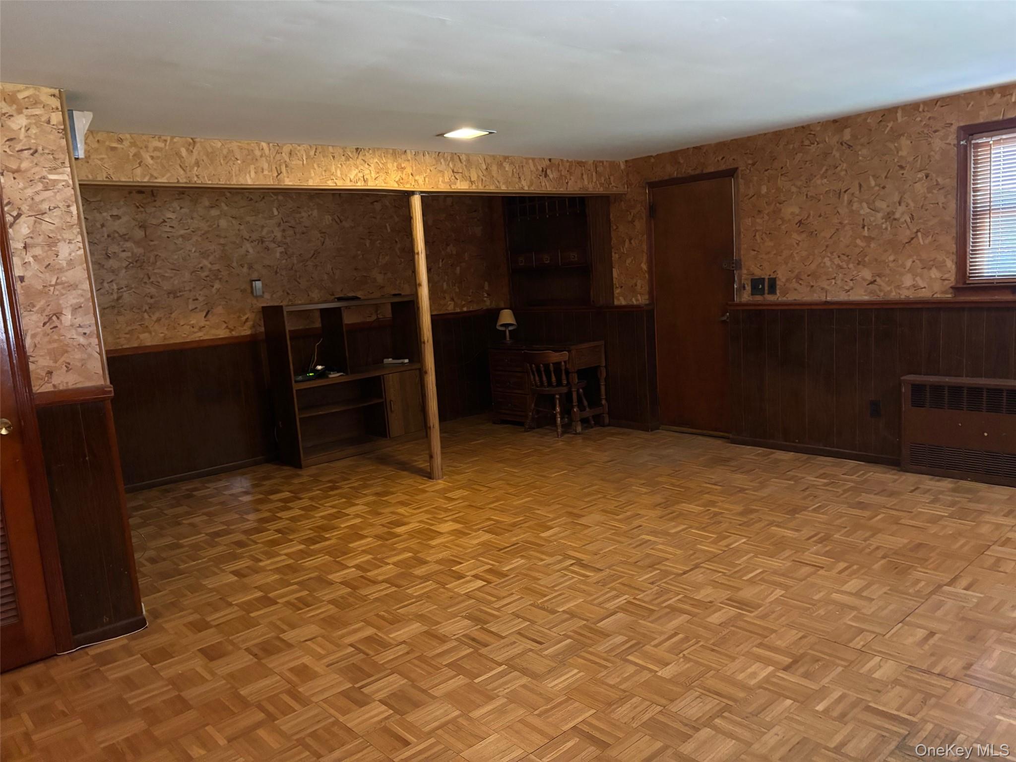 #18 photo, 10 13th Avenue, サフォーク郡 West Babylon , NY 11704