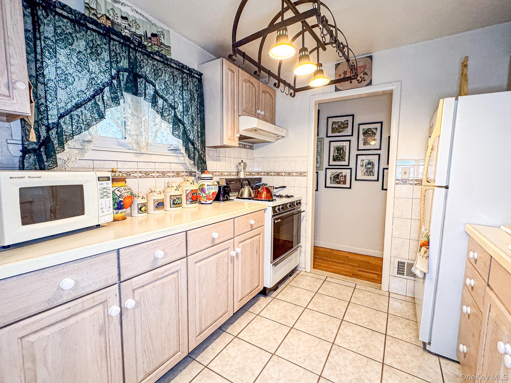 #7 photo, 2772 State Route 28, Shokan , NY 12481