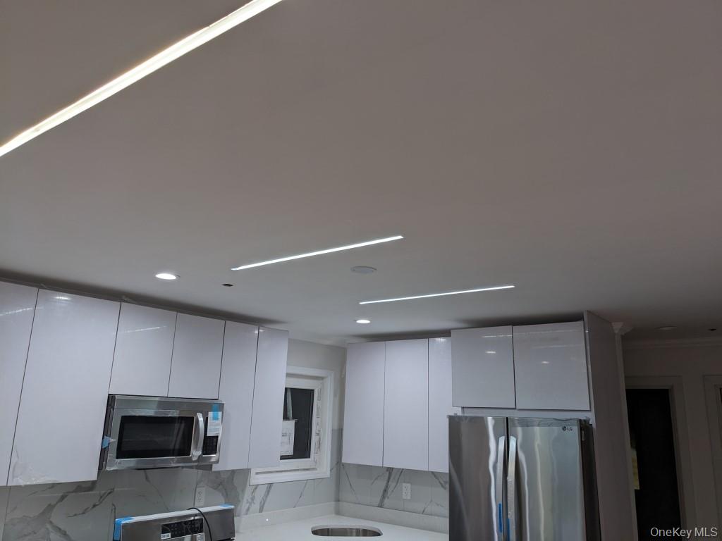 #3 photo, 102-31 164th Avenue, クイーンズ区 Howard Beach , NY 11414