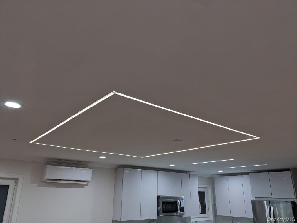 #4 photo, 102-31 164th Avenue, クイーンズ区 Howard Beach , NY 11414