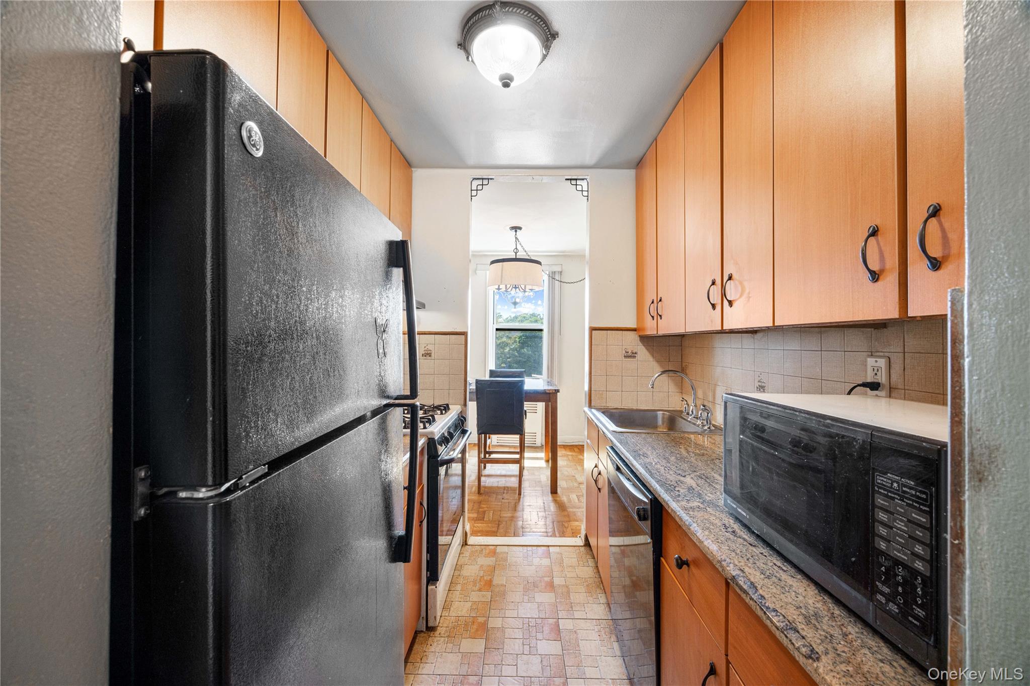 #11 photo, 1304 Midland Avenue, Yonkers , NY 10704