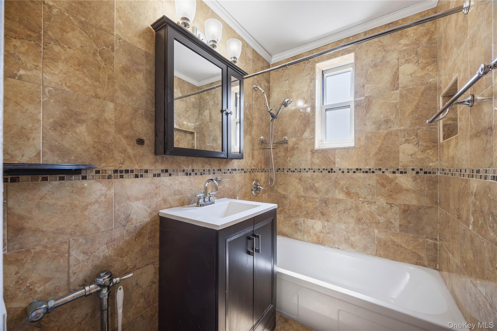 #17 photo, 1304 Midland Avenue, Yonkers , NY 10704