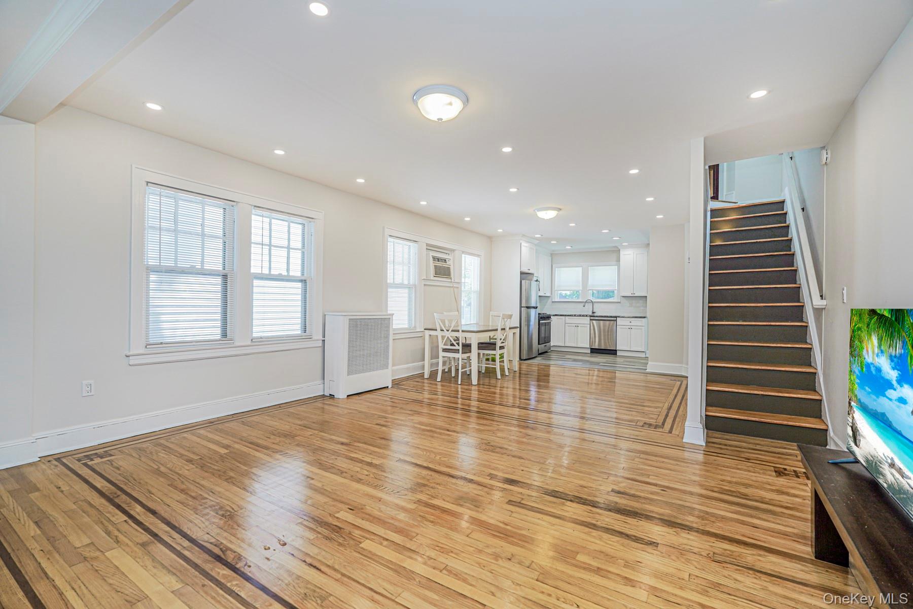 #4 photo, 13 Hawthorne Avenue, スタテンアイランド Staten Island , NY 10314