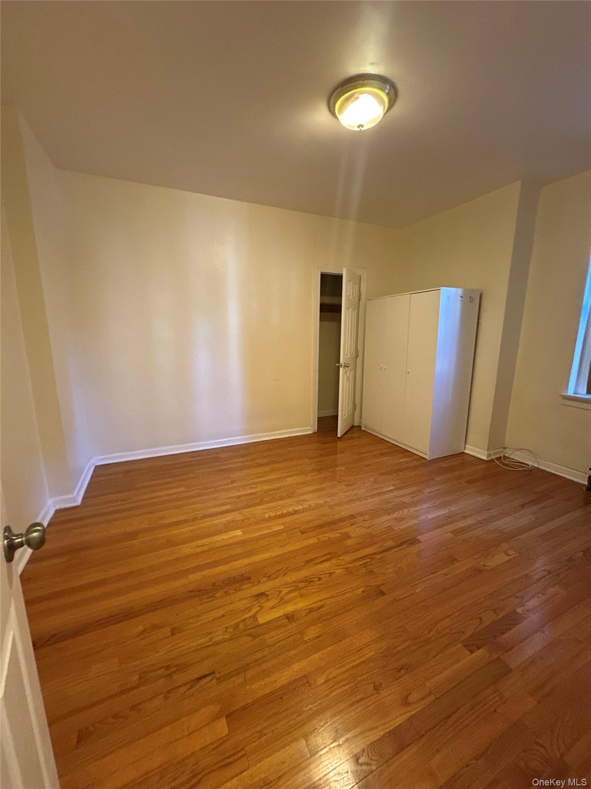 #5 photo, 62-64 Saunders Street, クイーンズ区 Rego Park , NY 11374